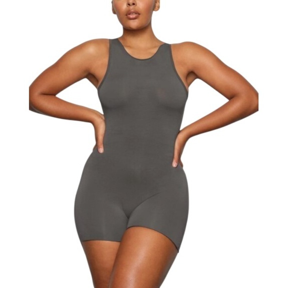 Skims Raw Edge Intimates BodySuit OS-MDT-2617 Gunmetal 4X